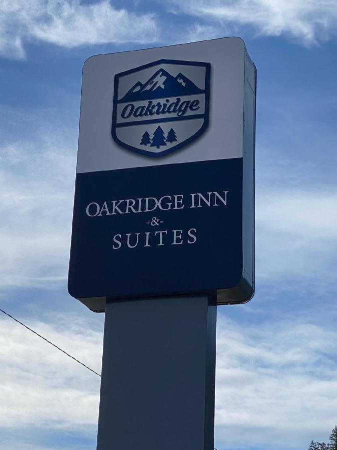 Oakridge Inn & Suites Dış mekan fotoğraf